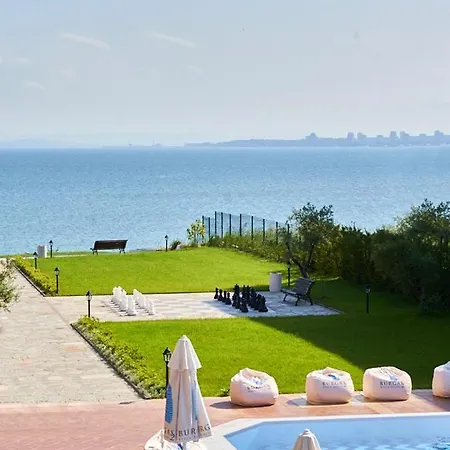 M1 Pool And View * Бургас