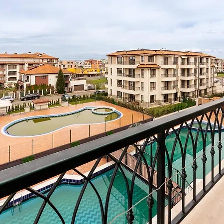 Apartament M1 Pool And View *