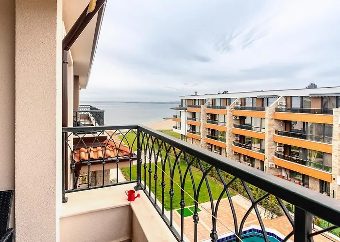 M1 Pool And View Apartament Burgas City